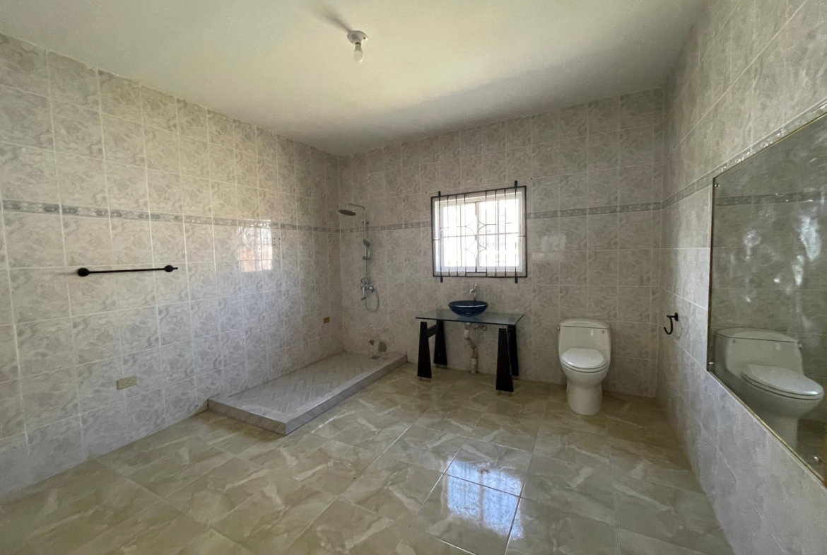 Eleventh image of Longbridge Ave, May Pen in May Pen, Clarendon, Jamaica - property is For Rent