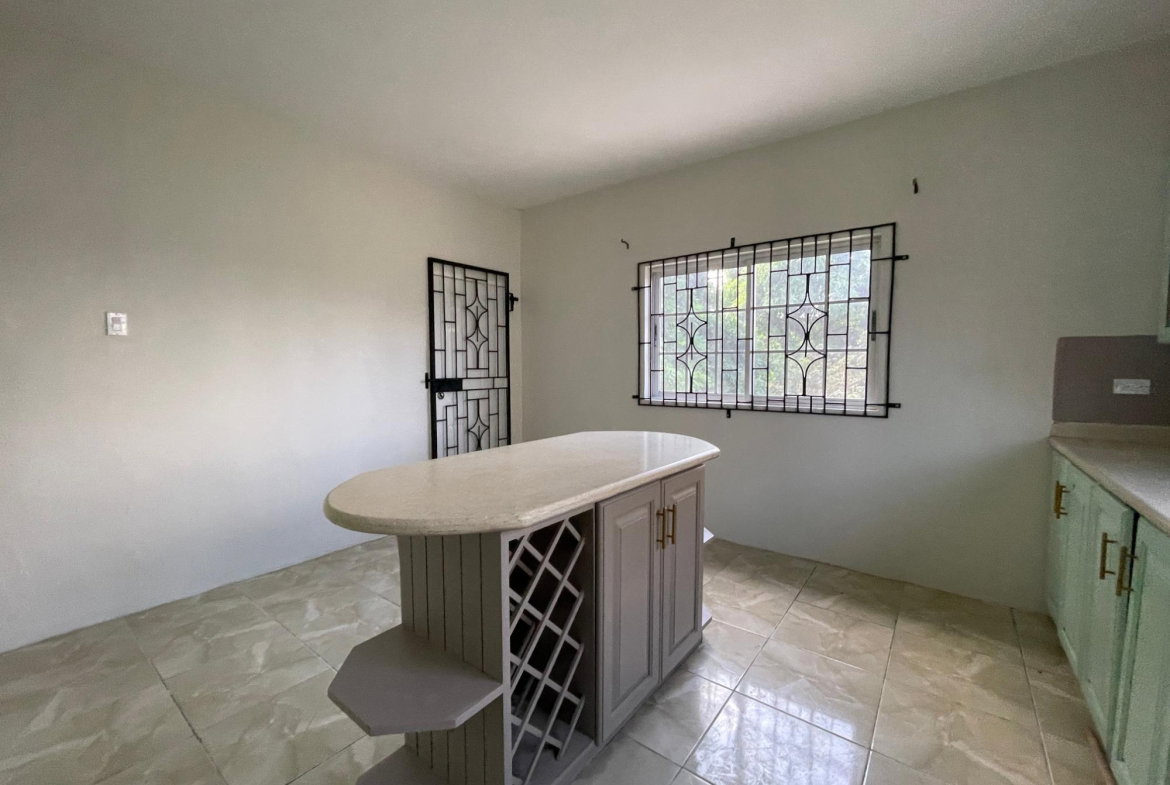 Fifteenth image of Longbridge Ave, May Pen in May Pen, Clarendon, Jamaica - property is For Rent