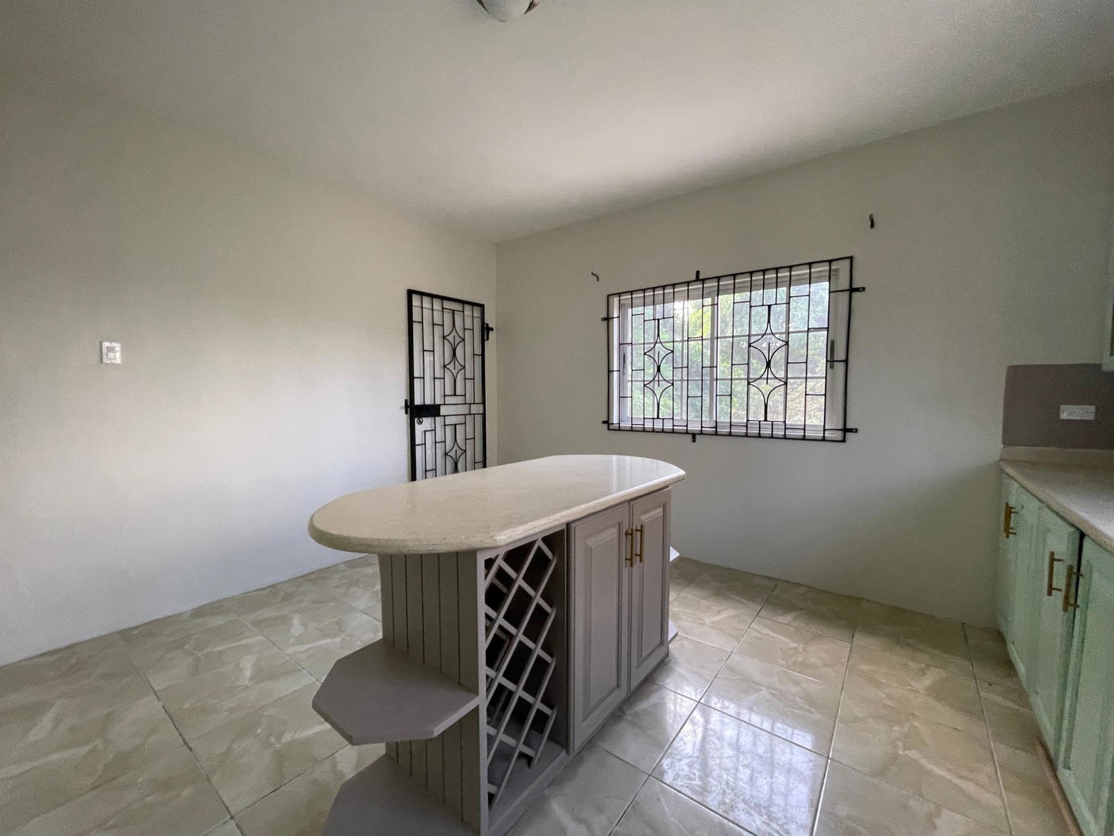 Fifteenth image of Longbridge Ave, May Pen in May Pen, Clarendon, Jamaica - property is For Rent