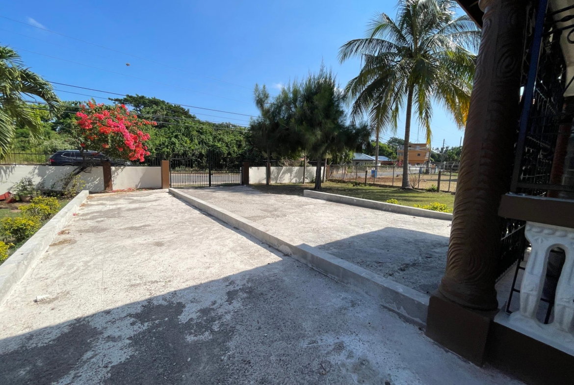 Eighteenth image of Longbridge Ave, May Pen in May Pen, Clarendon, Jamaica - property is For Rent