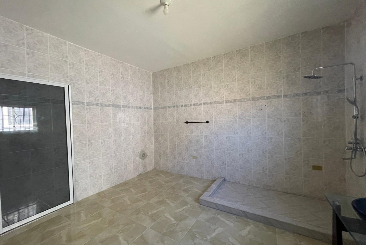 Tenth image of Longbridge Ave, May Pen in May Pen, Clarendon, Jamaica - property is For Rent