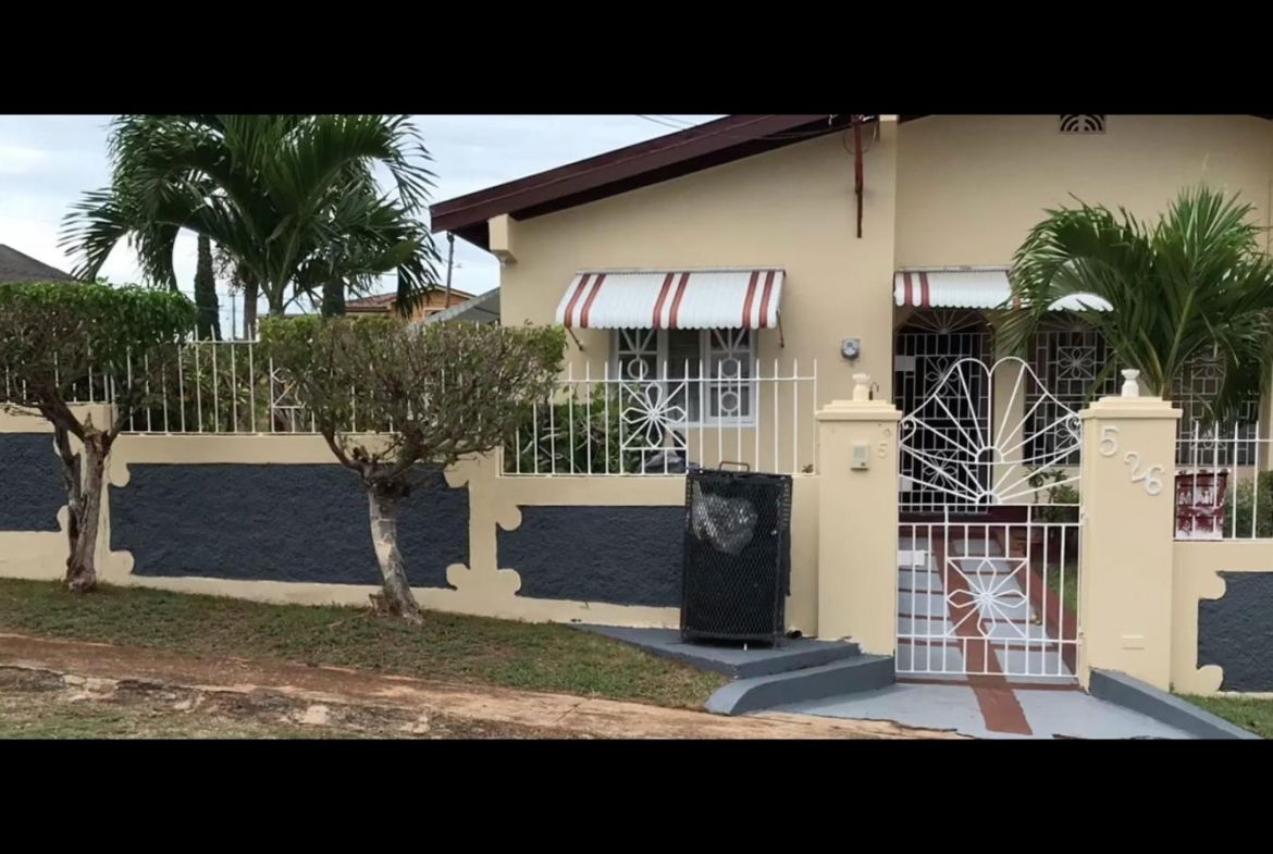 Eleventh image of 526 Green Acres, st Gabriel r in Spanish Town, St. Catherine, Jamaica - property is For Sale