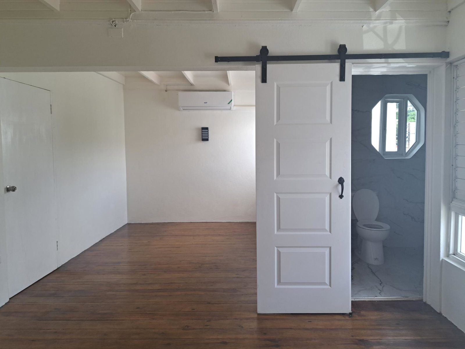 Fifteenth image of 14-1 Seaview Avenue in Kingston 6, St. Andrew, Jamaica - property is For Rent