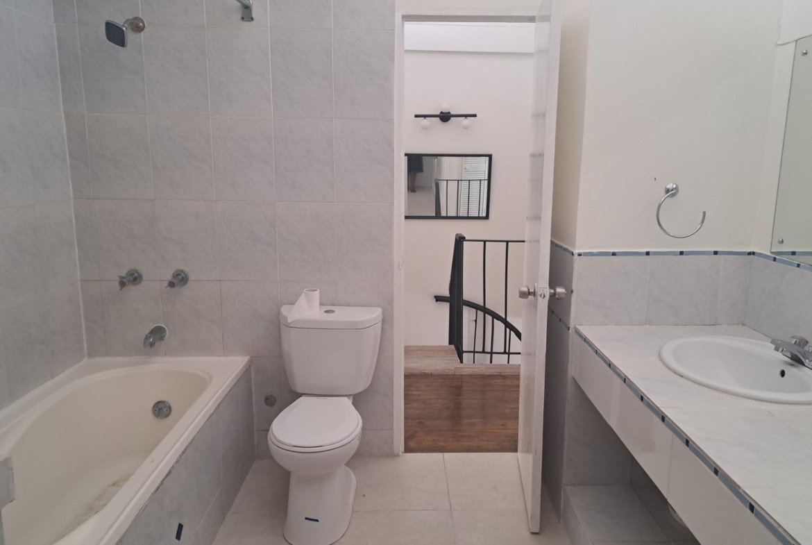 Nineteenth image of 14-1 Seaview Avenue in Kingston 6, St. Andrew, Jamaica - property is For Rent