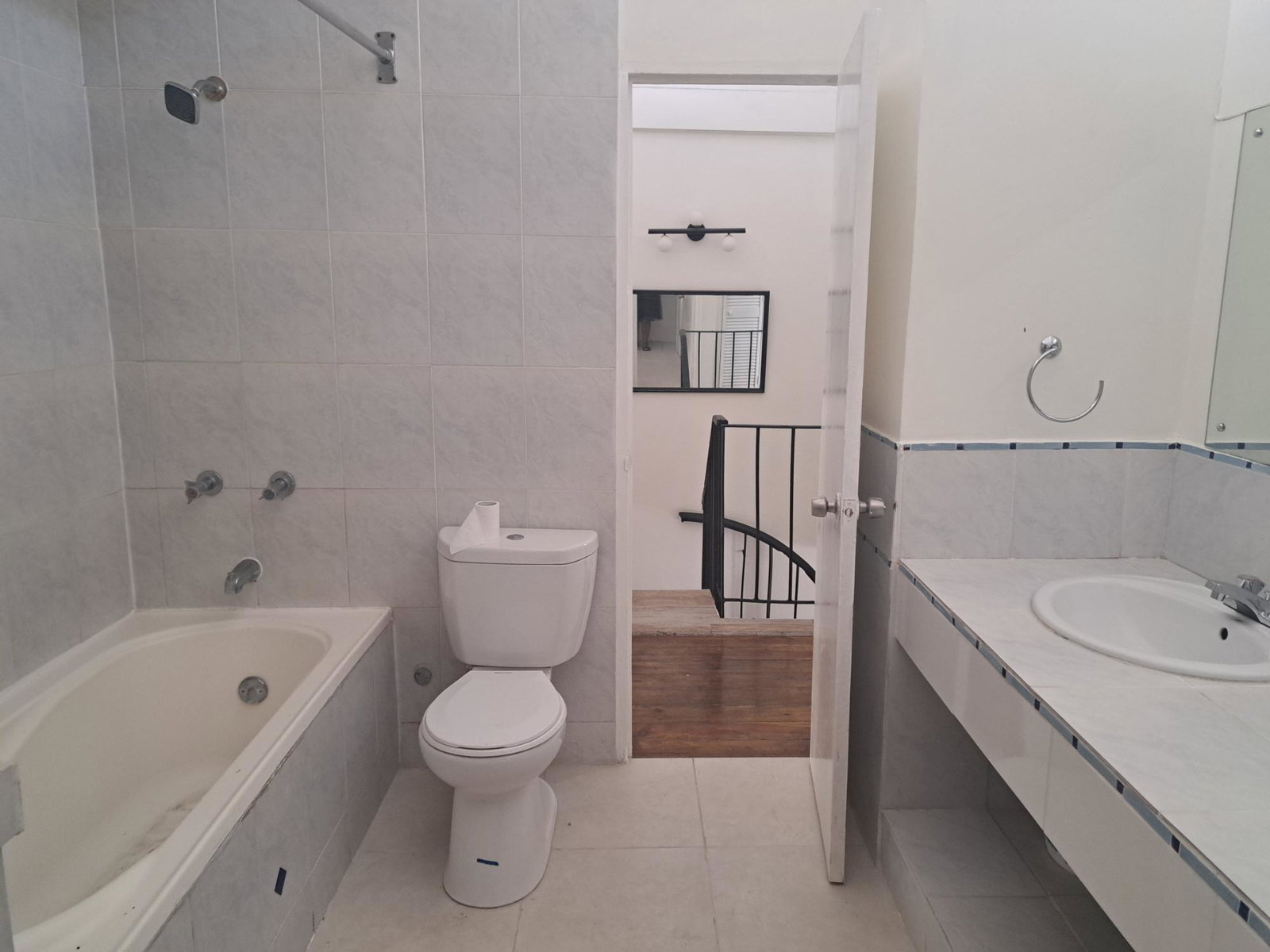 Nineteenth image of 14-1 Seaview Avenue in Kingston 6, St. Andrew, Jamaica - property is For Rent