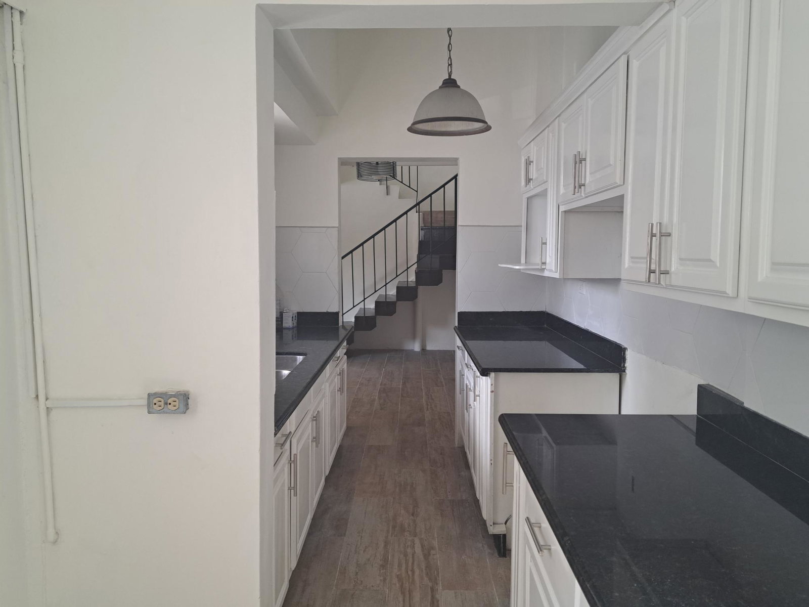 Sixth image of 14-1 Seaview Avenue in Kingston 6, St. Andrew, Jamaica - property is For Rent