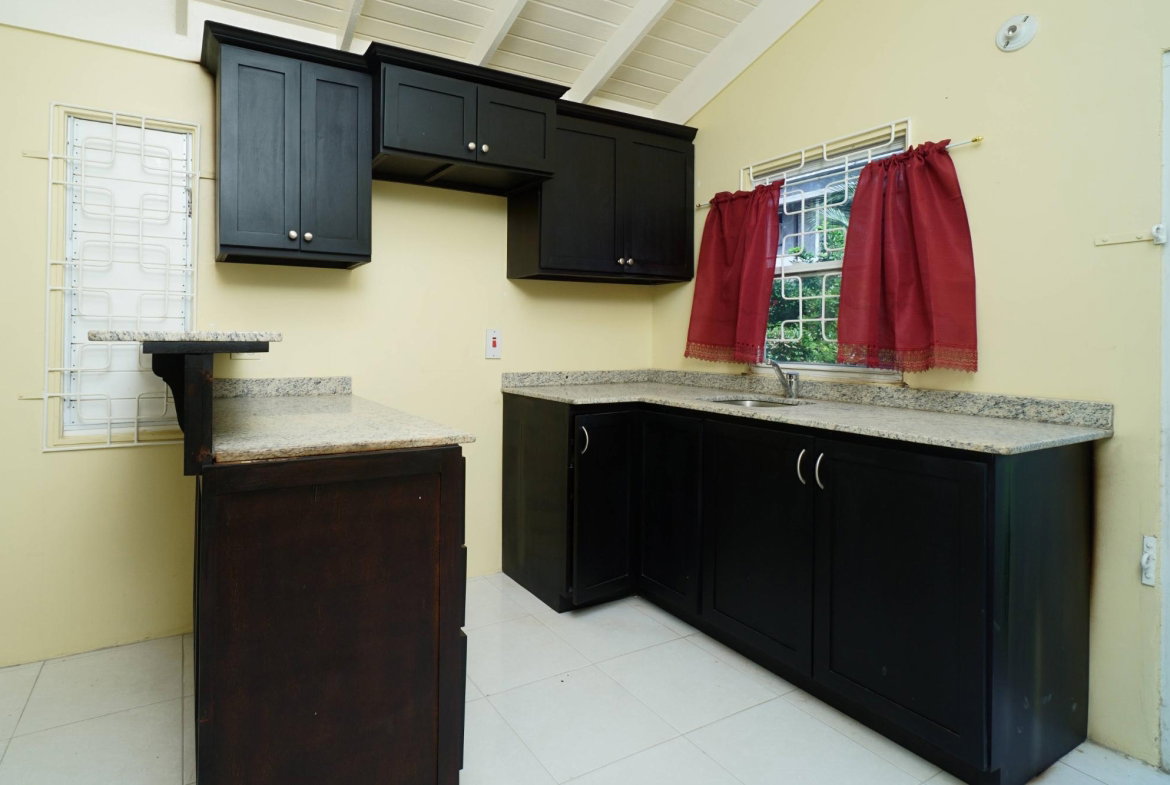 Thirteenth image of 100 Whitewing Circle, 467, th in Old Harbour, St. Catherine, Jamaica - property is For Rent