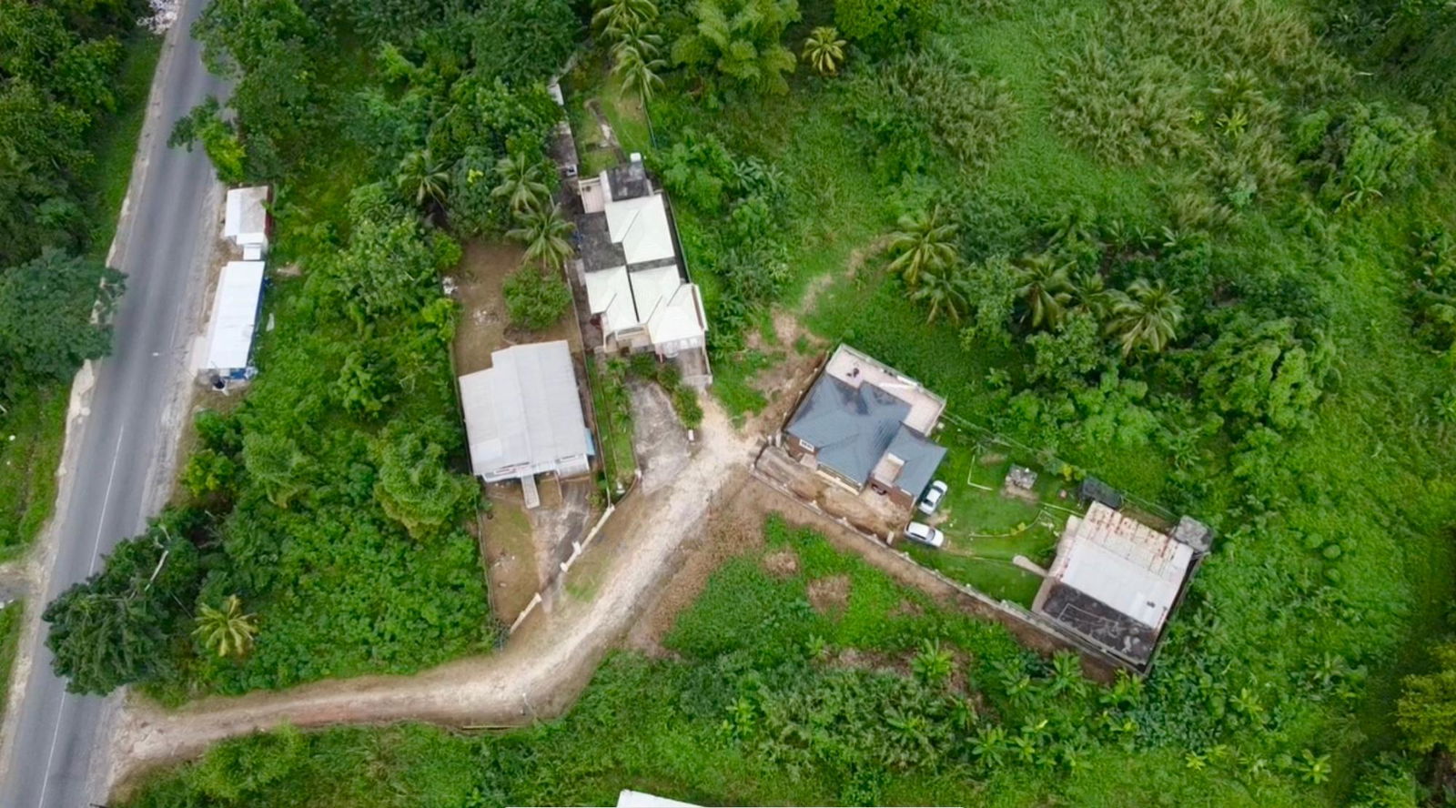 Charming-Split-Level-Home-for-Sale-in-St.-Catherine-Jamaica Sixteenth image of 2 Rose Hall in Linstead, St. Catherine, Jamaica - property is For Sale