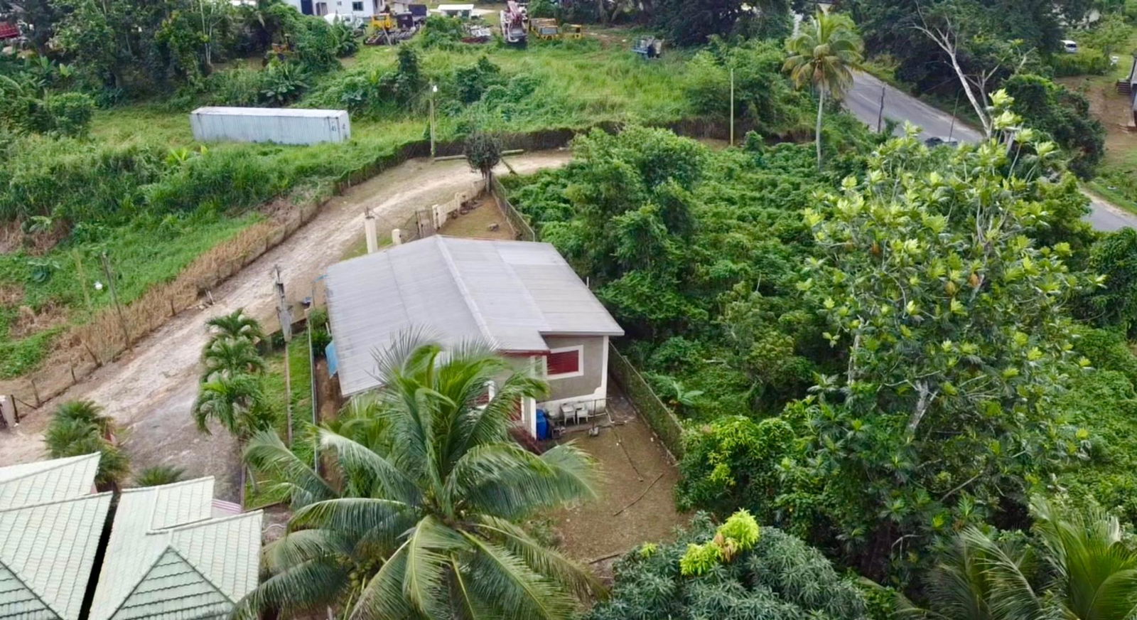 Charming-Split-Level-Home-for-Sale-in-St.-Catherine-Jamaica Tenth image of 2 Rose Hall in Linstead, St. Catherine, Jamaica - property is For Sale