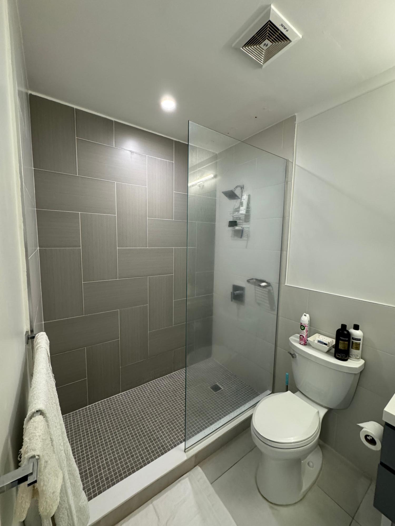 Fourteenth image of 402-21 Braemar Avenue in Kingston 5, St. Andrew, Jamaica - property is For Sale