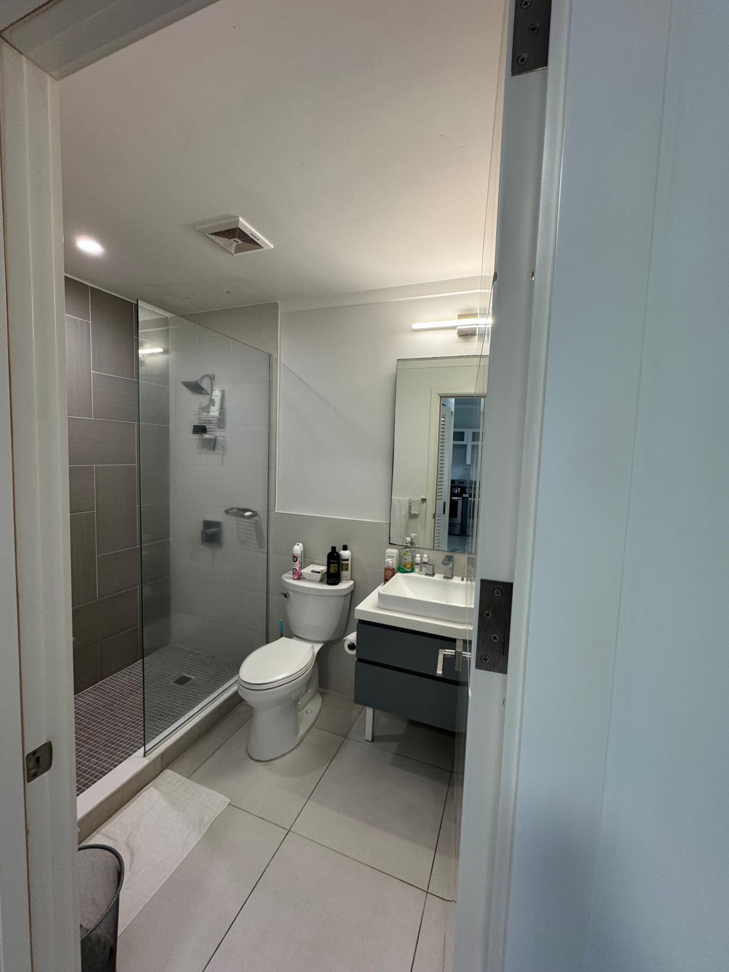 Fifteenth image of 402-21 Braemar Avenue in Kingston 5, St. Andrew, Jamaica - property is For Sale