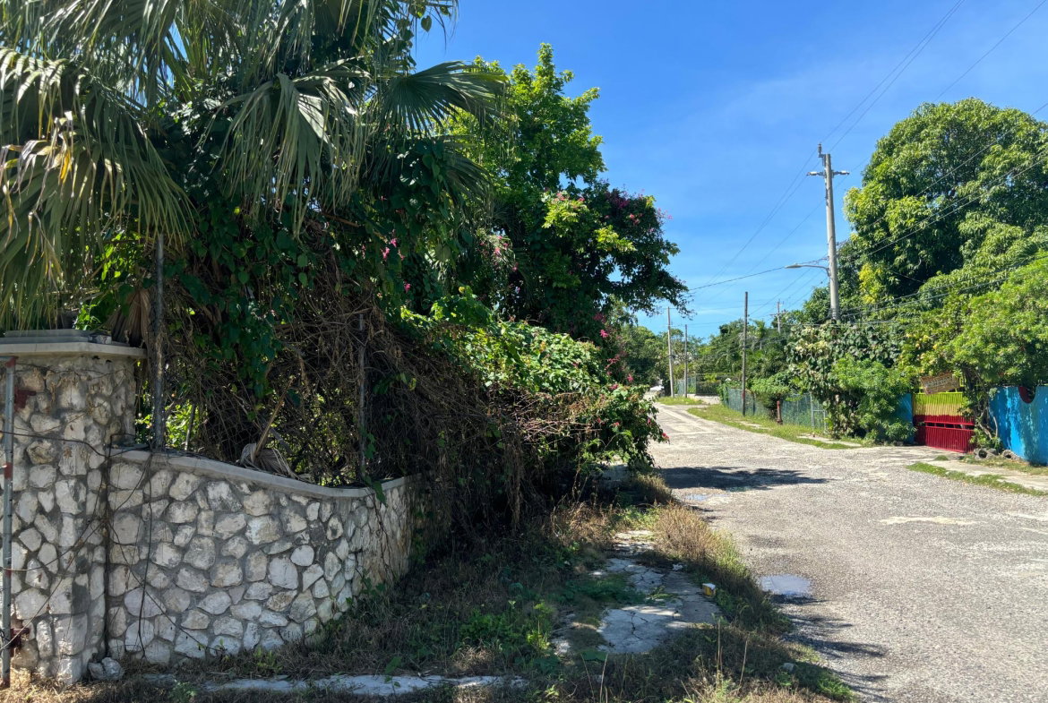 Second image of Summerset Lane in Negril, Westmoreland, Jamaica - property is For Sale