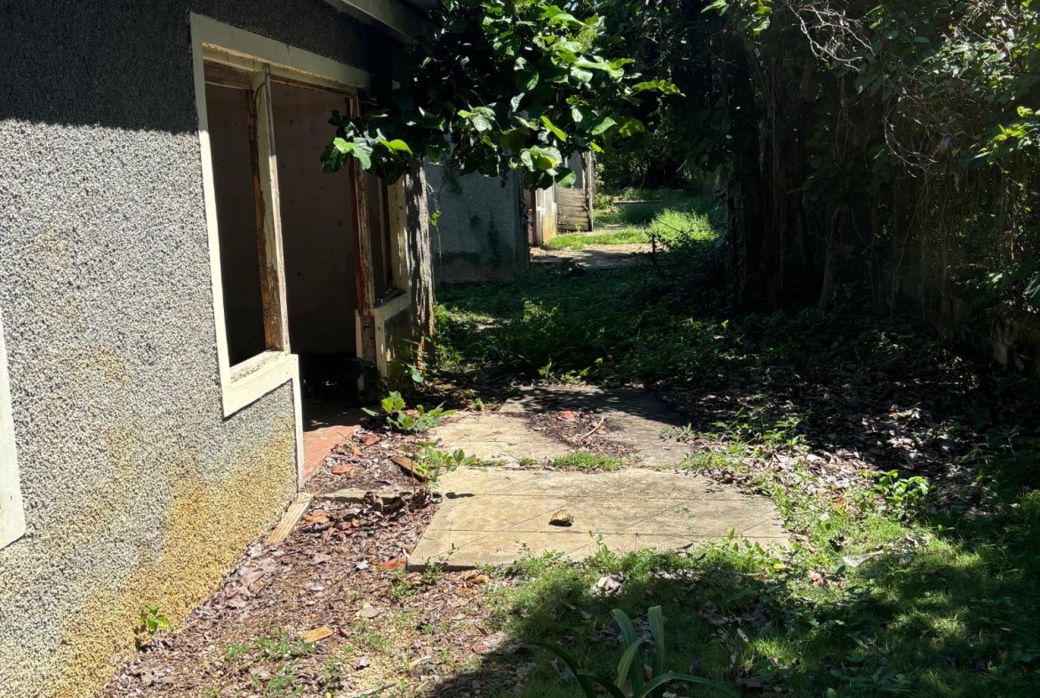 Seventh image of Summerset Lane in Negril, Westmoreland, Jamaica - property is For Sale