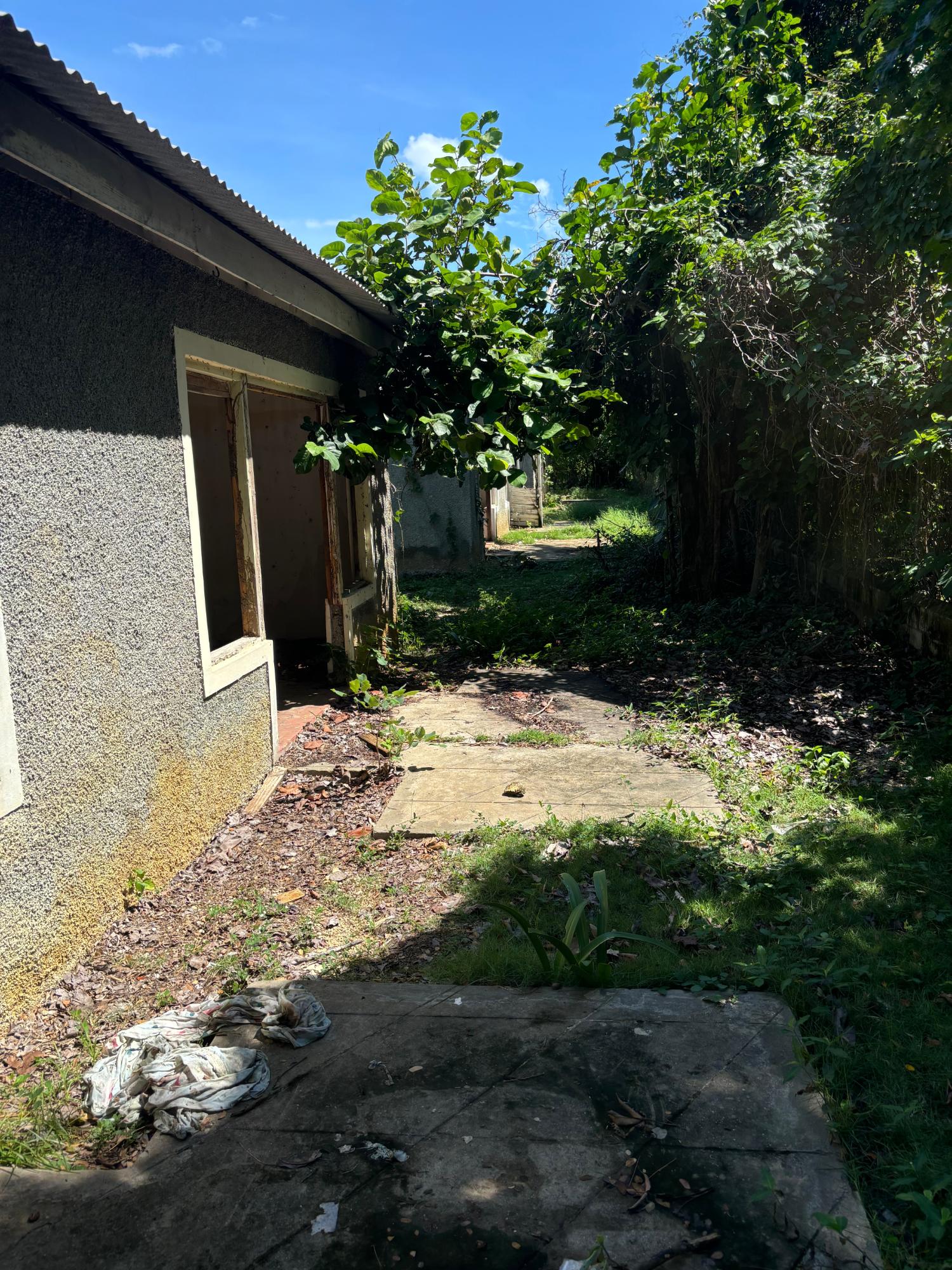 Seventh image of Summerset Lane in Negril, Westmoreland, Jamaica - property is For Sale