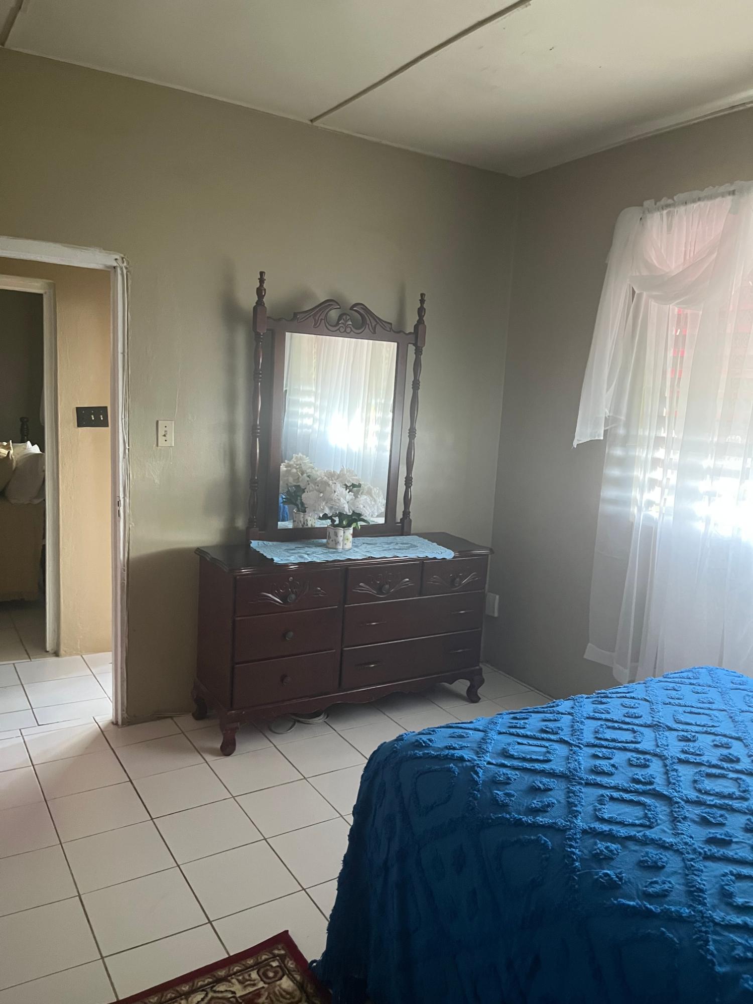 Tenth image of 4 West Armour Heights, Kin in Kingston 8, St. Andrew, Jamaica - property is For Rent