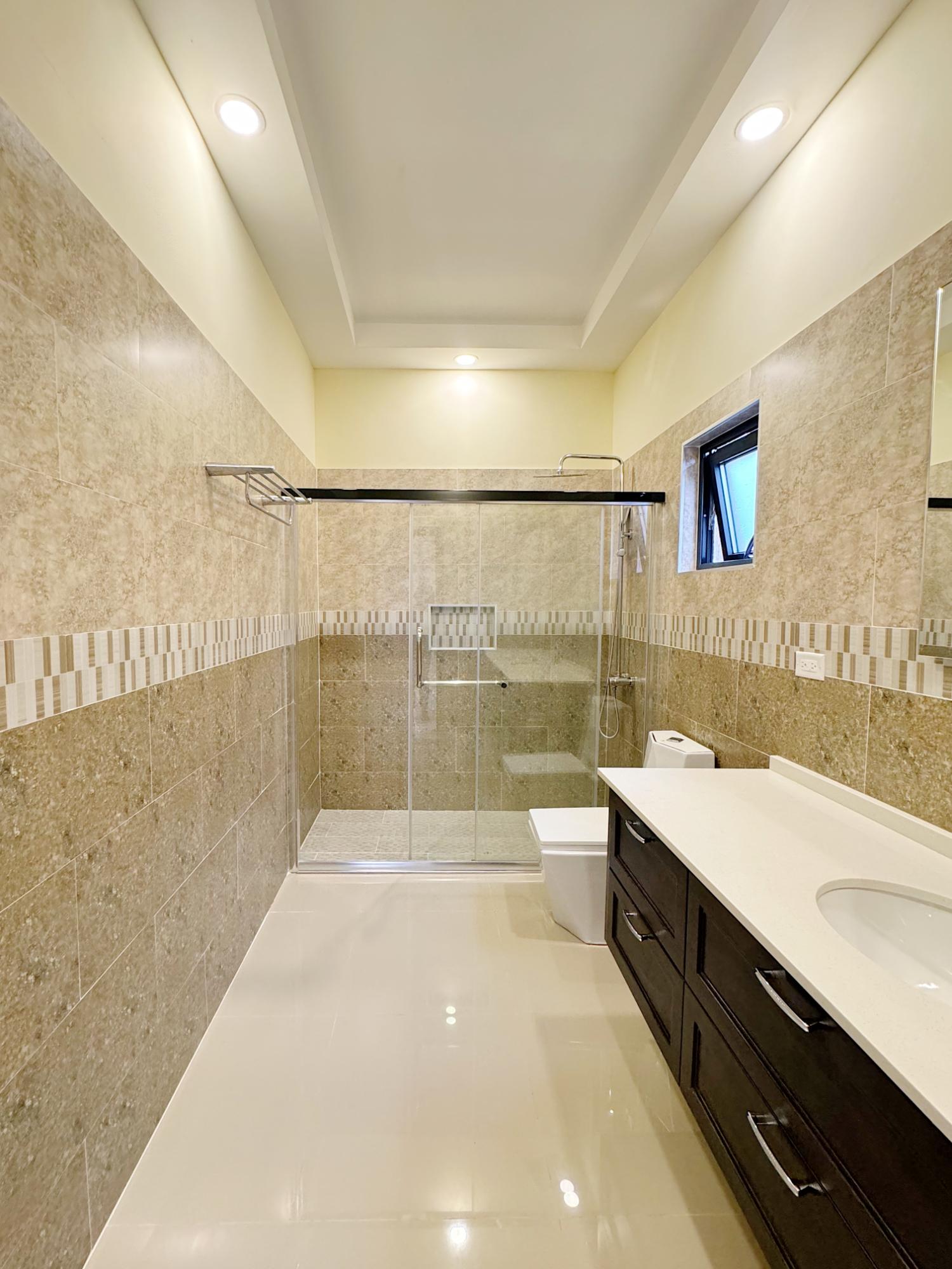 Sixth image of 186- Pyramid Point in Ocho Rios, St. Ann, Jamaica - property is For Rent