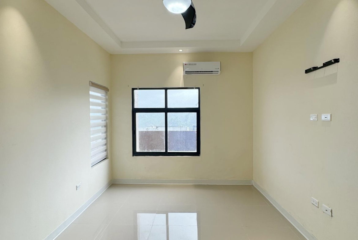 Seventh image of 186- Pyramid Point in Ocho Rios, St. Ann, Jamaica - property is For Rent