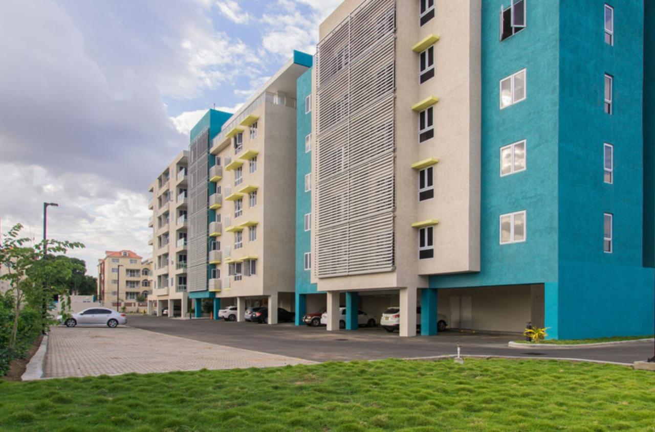 Elegant-Apartment-for-Rent-in-New-Kingston-The-Hampshire Sixth image of 305-6 Comlin Bank Road in Kingston 6, St. Andrew, Jamaica - property is For Rent