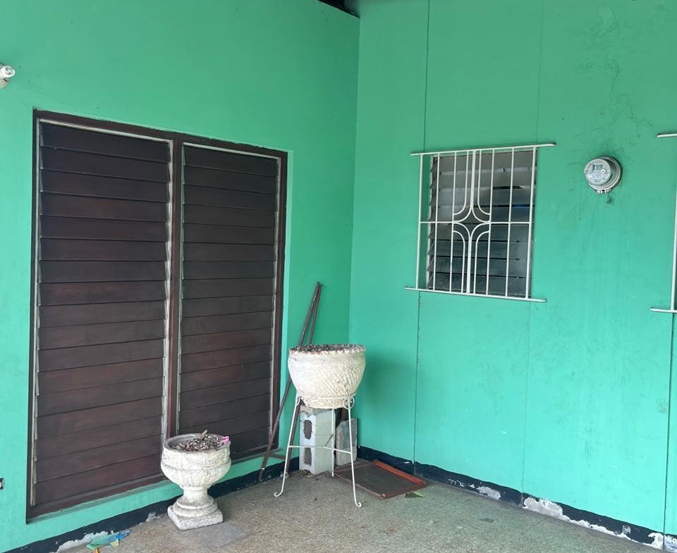 Third image of 6 Roehampton Close in Kingston 19, St. Andrew, Jamaica - property is For Sale