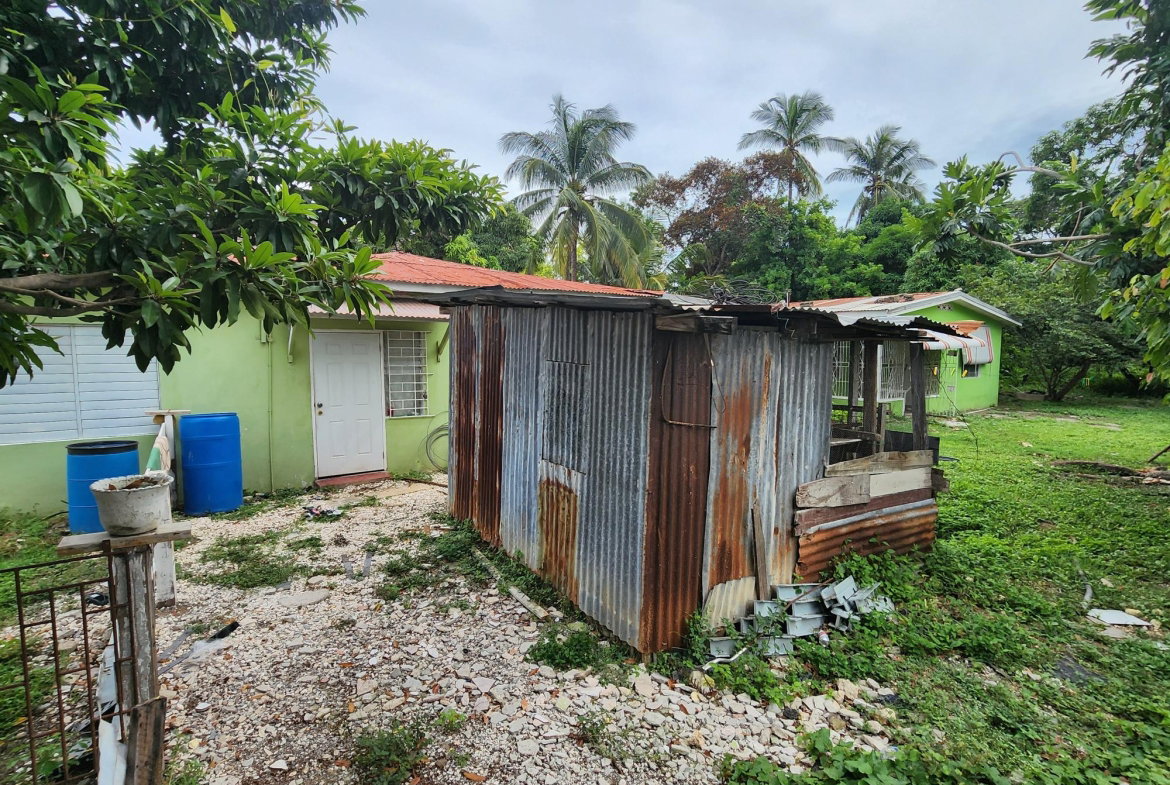 Twelfth image of 44 Sydenham Avenue in Sydenham, St. Catherine, Jamaica - property is For Sale