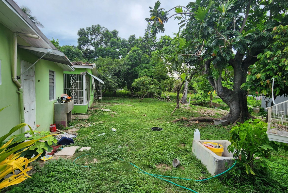 Fourteenth image of 44 Sydenham Avenue in Sydenham, St. Catherine, Jamaica - property is For Sale