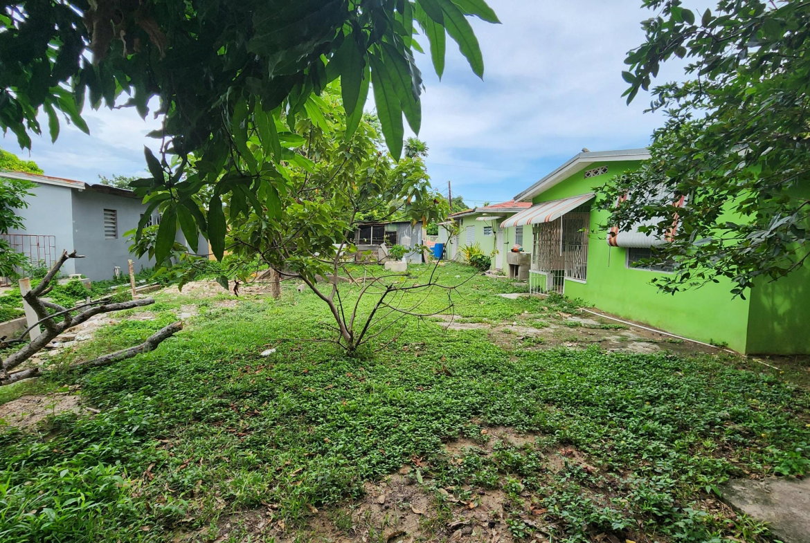Thirtieth image of 44 Sydenham Avenue in Sydenham, St. Catherine, Jamaica - property is For Sale