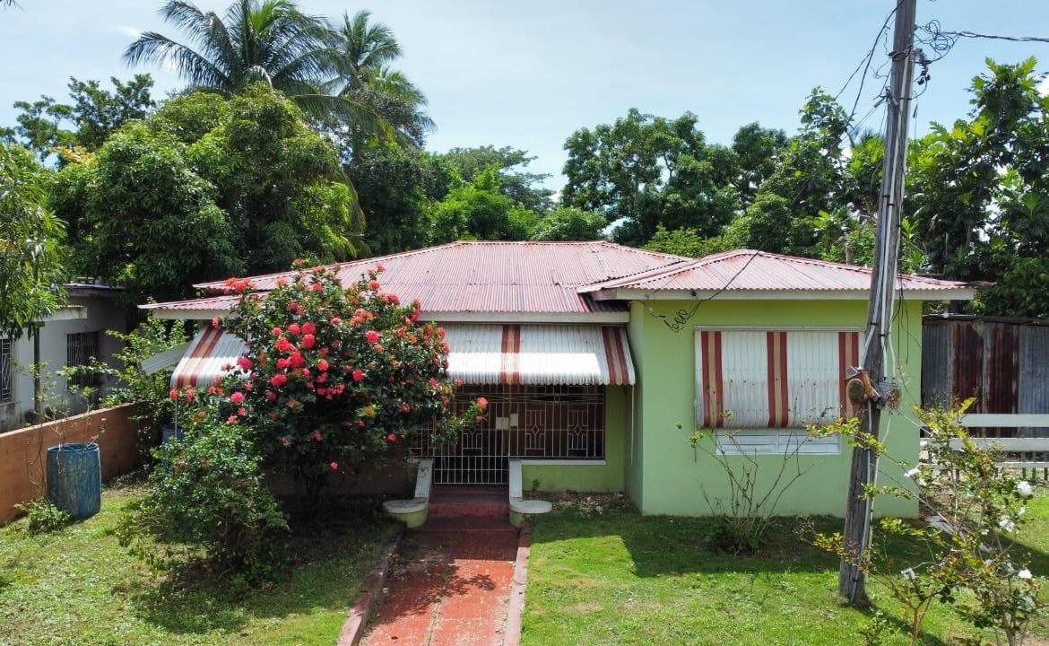 Seventh image of 44 Sydenham Avenue in Sydenham, St. Catherine, Jamaica - property is For Sale
