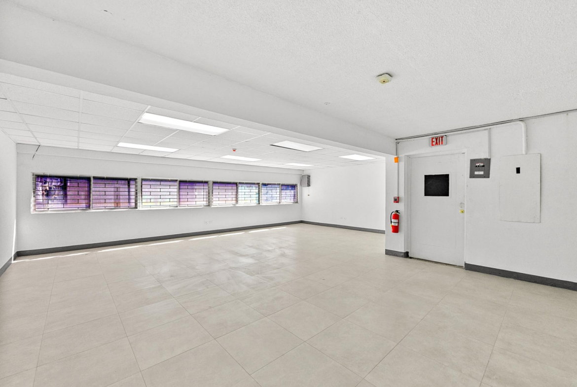 Ninth image of 57 Knutsford Boulevard in Kingston 5, St. Andrew, Jamaica - property is For Rent