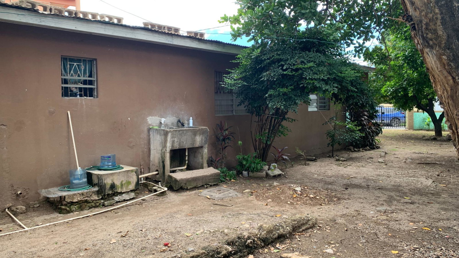 Seventh image of 4 South Road in Kencot, St. Andrew, Jamaica - property is For Sale