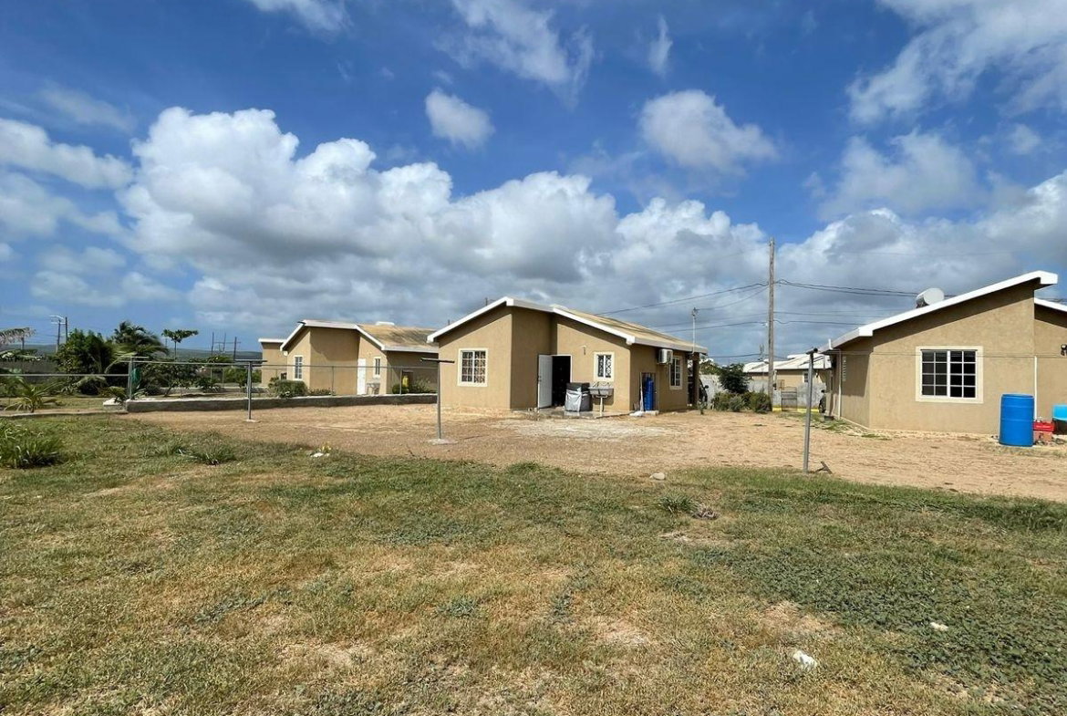 Fifth image of 303 Phoenix Park Village 1 in Phoenix Park, St. Catherine, Jamaica - property is For Rent