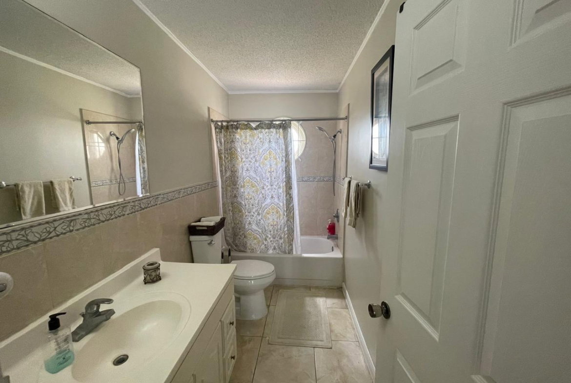 Fourteenth image of 269 Walton Close in Greater Portmore, St. Catherine, Jamaica - property is For Rent