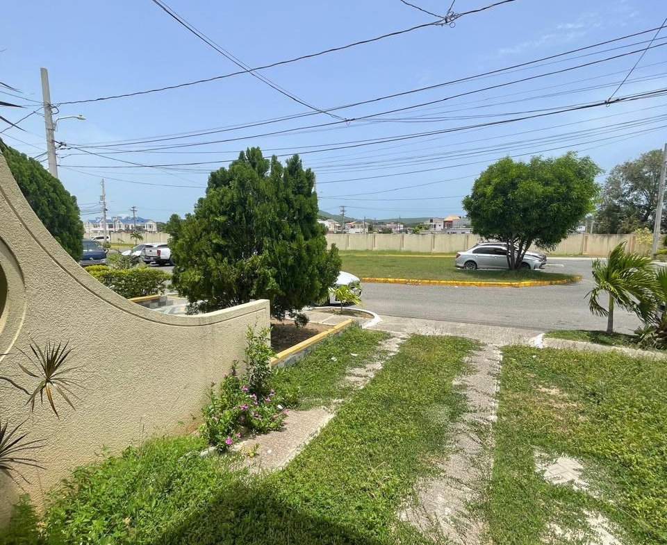Twenty-Sixth image of 269 Walton Close in Greater Portmore, St. Catherine, Jamaica - property is For Rent