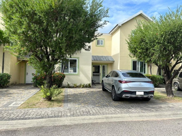 First image of th 26-17 East Kings House Road, ki in Kingston 6, St. Andrew, Jamaica - property is For Rent