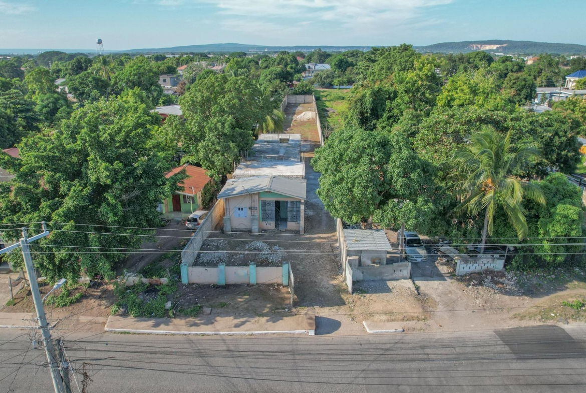 Second image of 33 Darlington Drive in Old Harbour, St. Catherine, Jamaica - property is For Sale