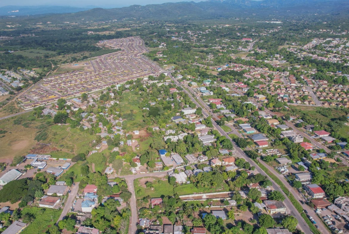Fourteenth image of 33 Darlington Drive in Old Harbour, St. Catherine, Jamaica - property is For Sale