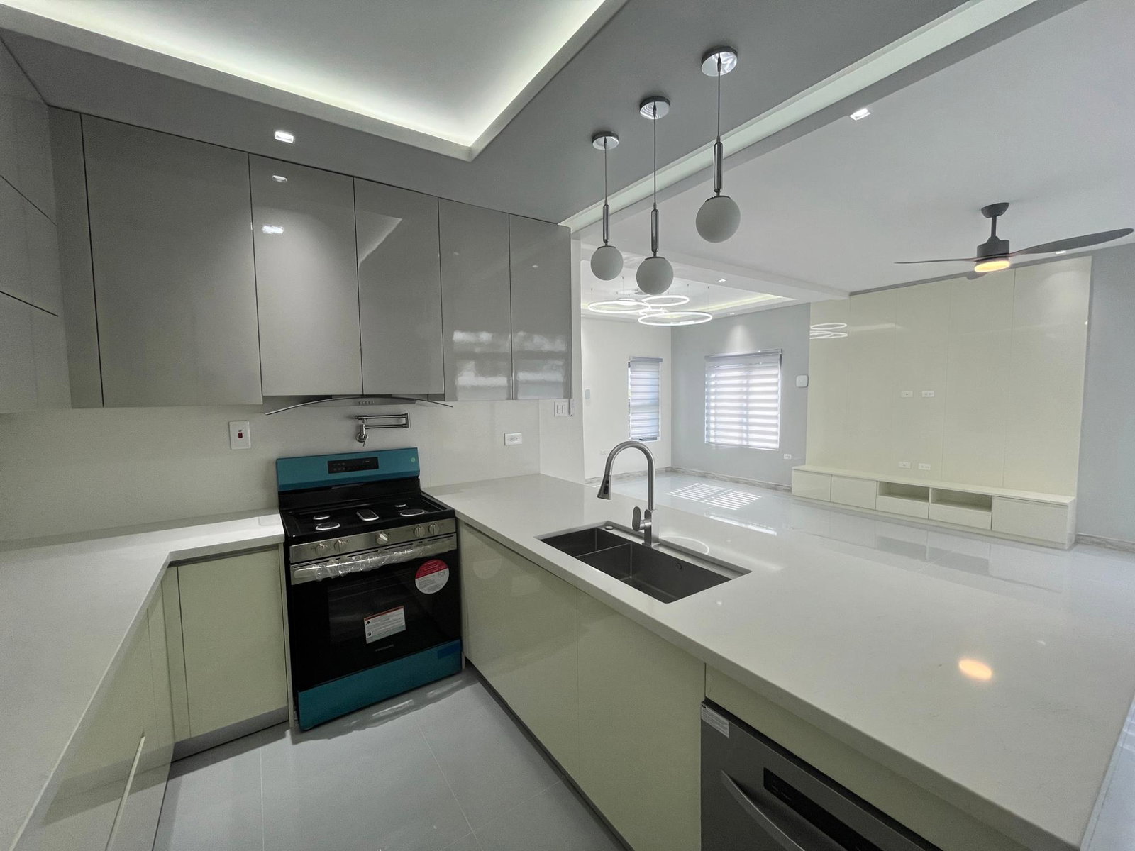 Luxurious-3-Bedroom-Townhouse-for-Sale-at-The-Onyx-Jamaica Ninth image of 287 The Onyx, Paradisiac Beac in Richmond, St. Ann, Jamaica - property is For Sale