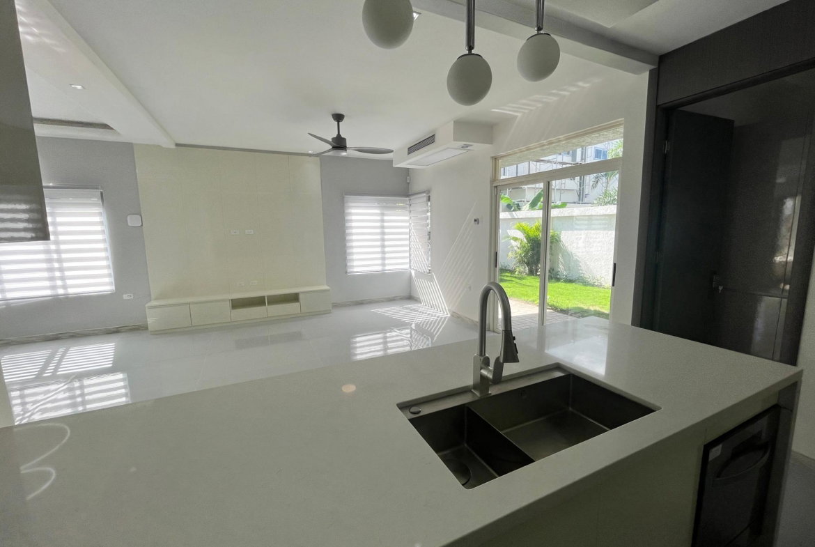 Tenth image of 287 The Onyx, Paradisiac Beac in Richmond, St. Ann, Jamaica - property is For Sale