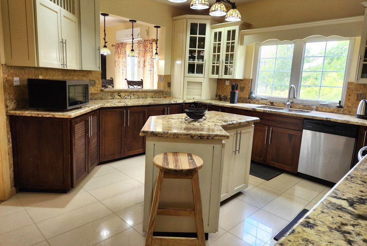 Fifteenth image of 21 Shenstone Drive in Kingston 6, St. Andrew, Jamaica - property is For Rent