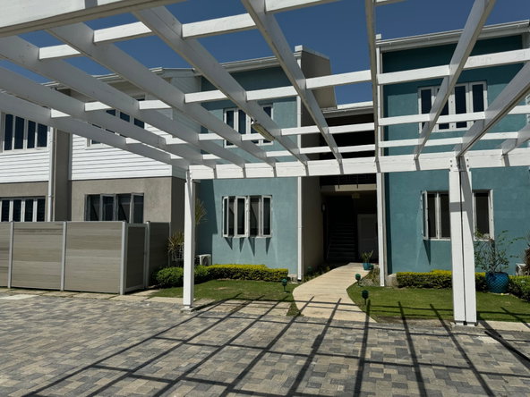 Fifth image of 31-33 Seymour Avenue in Kingston 6, St. Andrew, Jamaica - property is For Rent