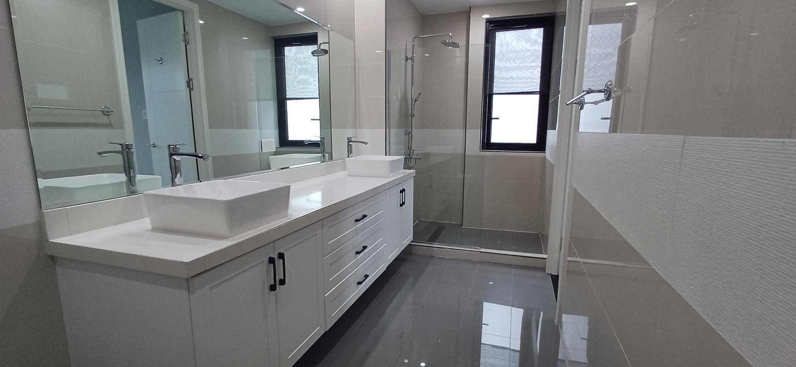 Sixth image of B402-39 Wellington Drive, Kingsto in Mona Heights, St. Andrew, Jamaica - property is For Rent