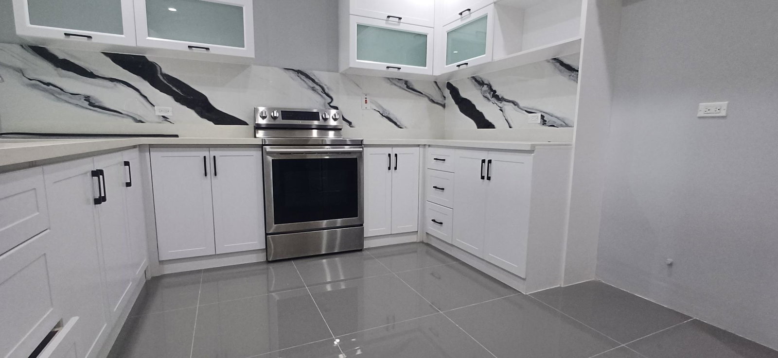 Eighth image of B402-39 Wellington Drive, Kingsto in Mona Heights, St. Andrew, Jamaica - property is For Rent