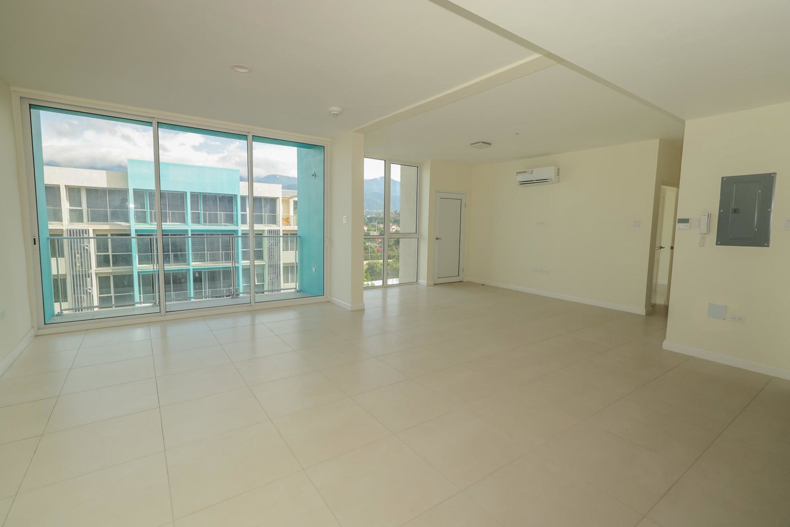 Luxury-Apartment-for-Sale-in-New-Kingston-The-Cambridge Fourth image of b 707-4 Musgrave Avenue in NEW KINGSTON, St. Andrew, Jamaica - property is For Sale