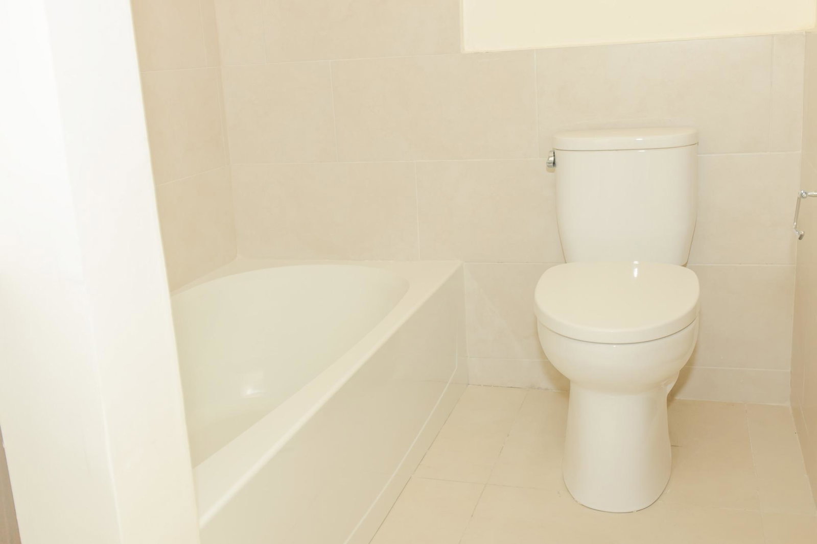 Luxury-Apartment-for-Sale-in-New-Kingston-The-Cambridge Ninth image of b 707-4 Musgrave Avenue in NEW KINGSTON, St. Andrew, Jamaica - property is For Sale