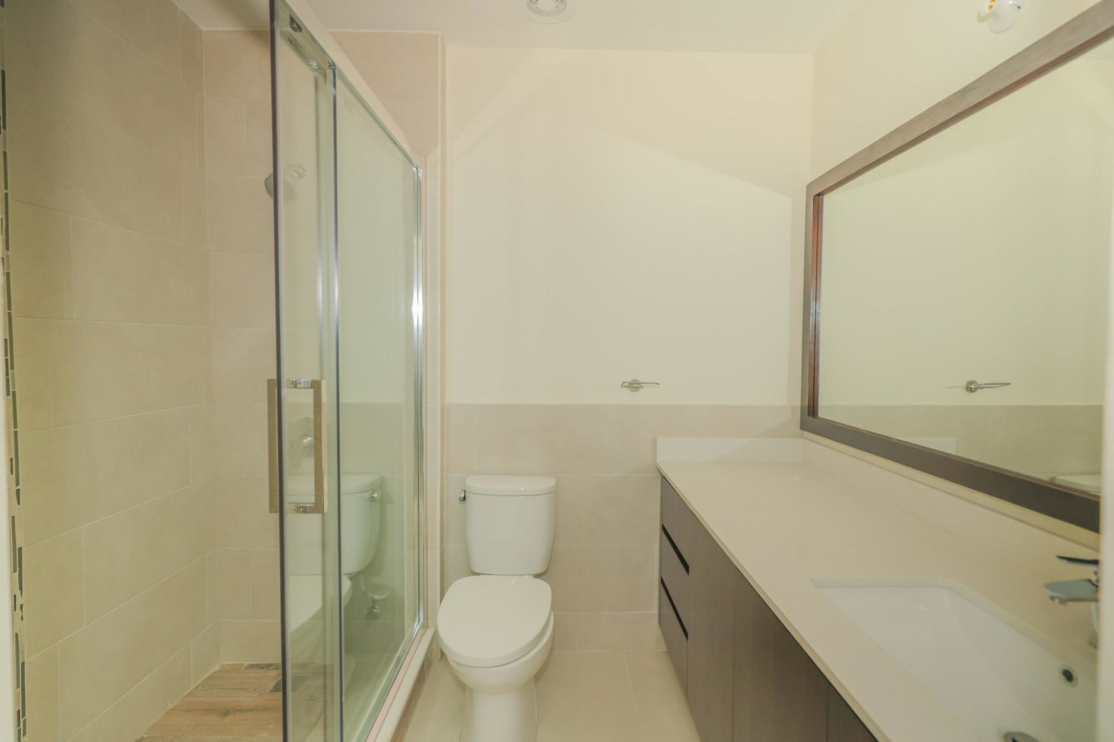 Luxury-Apartment-for-Sale-in-New-Kingston-The-Cambridge Eleventh image of b 707-4 Musgrave Avenue in NEW KINGSTON, St. Andrew, Jamaica - property is For Sale