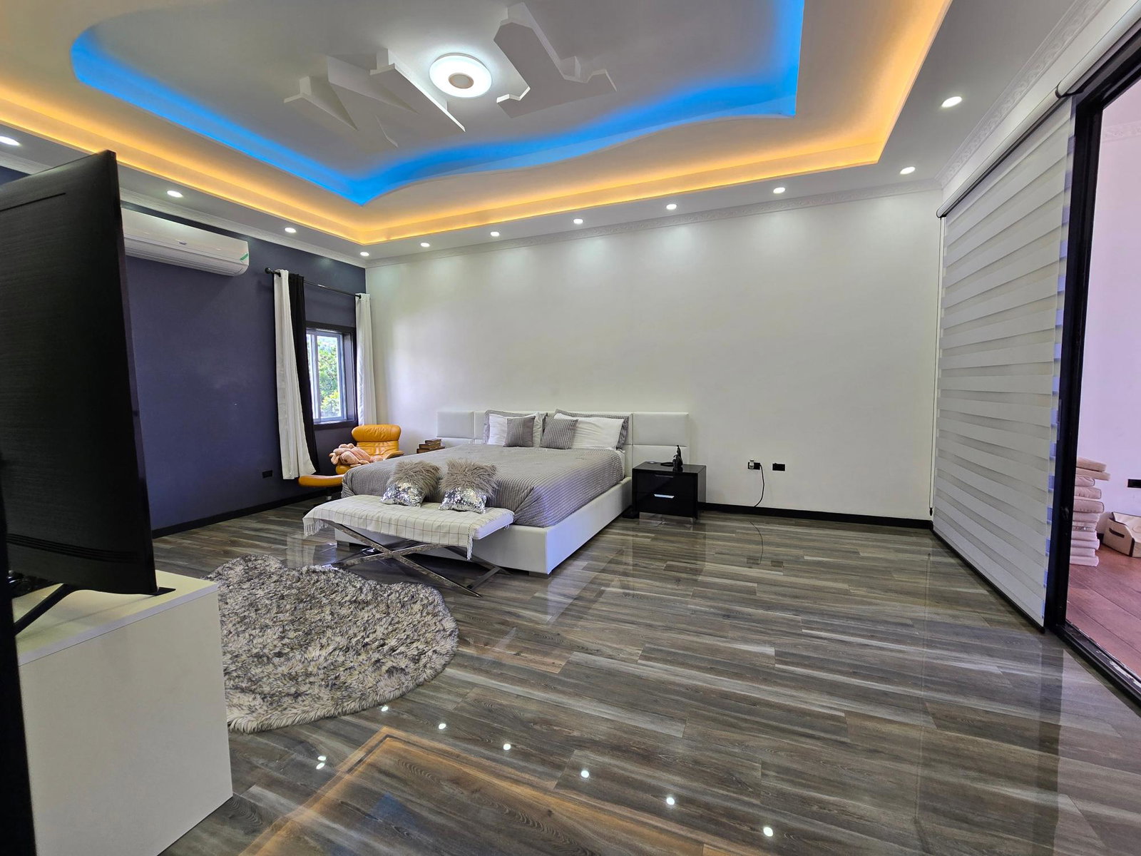Luxury-Penthouse-for-Sale-in-Norbrook-Jamaica-4-Bedroom-Elegance Fifth image of 6-32 Norbrook Drive in Kingston 8, St. Andrew, Jamaica - property is For Sale