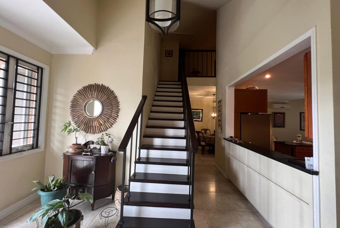 Seventh image of 14a-25 Liguanea Avenue in Kingston 6, St. Andrew, Jamaica - property is For Sale