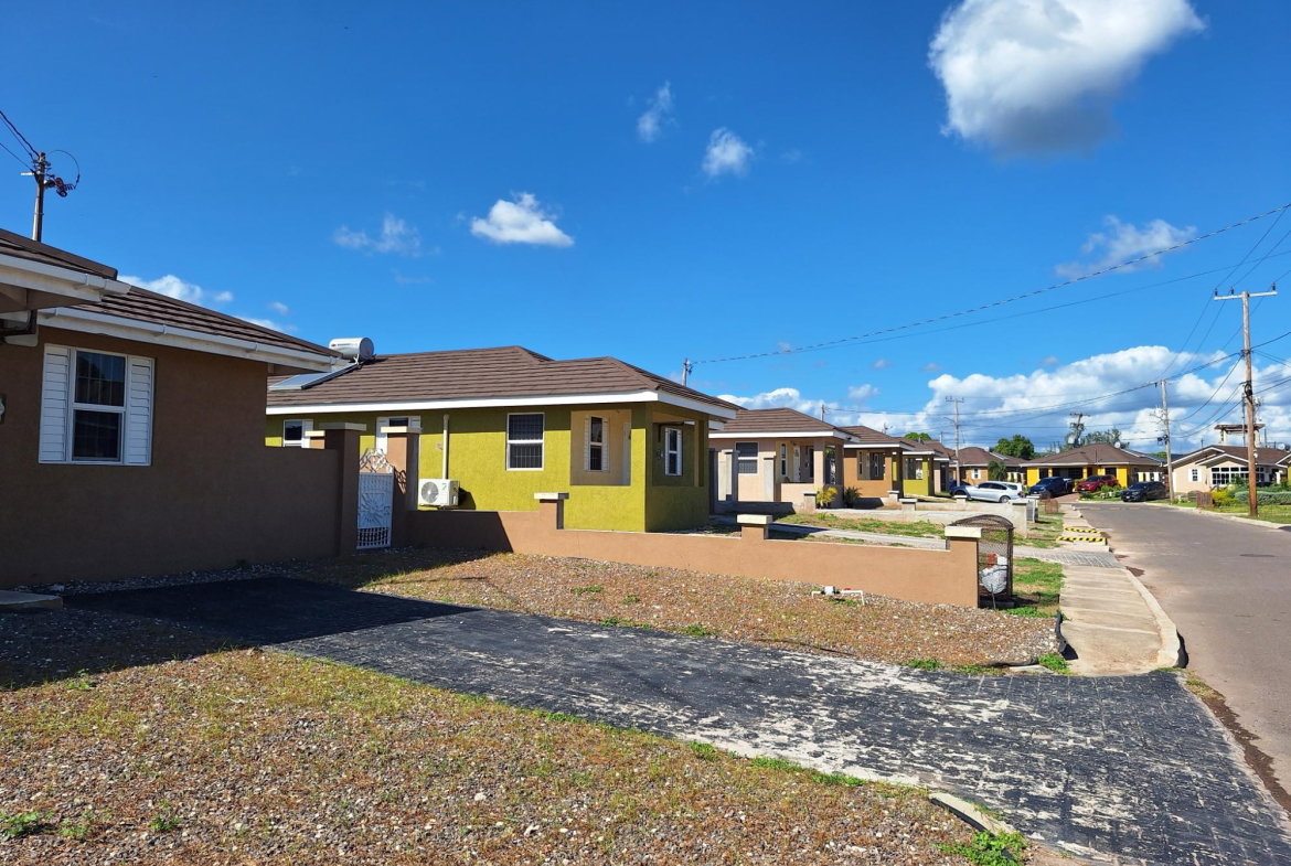 Twenty-First image of 68- Colbeck Junction in Colbeck, St. Catherine, Jamaica - property is For Rent
