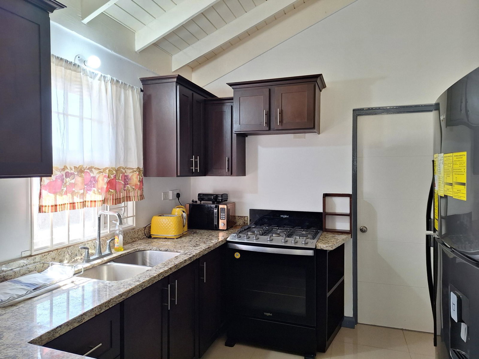 Modern-2-Bedroom-House-for-Rent-in-St.-Catherine-Jamaica Twenty-Seventh image of 68- Colbeck Junction in Colbeck, St. Catherine, Jamaica - property is For Rent