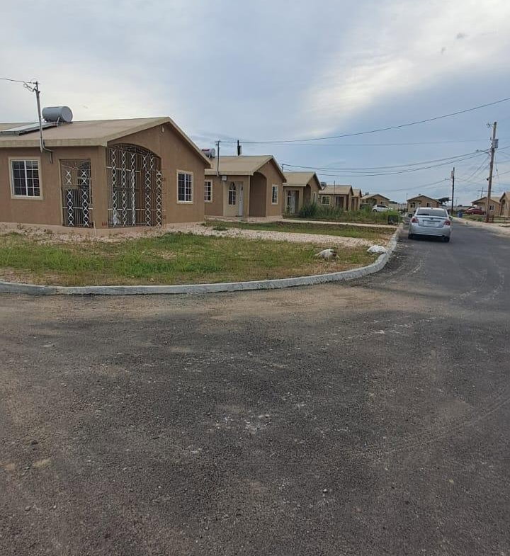 First image of 640- Phoenix Park Village 2 in Phoenix Park, St. Catherine, Jamaica - property is For Rent