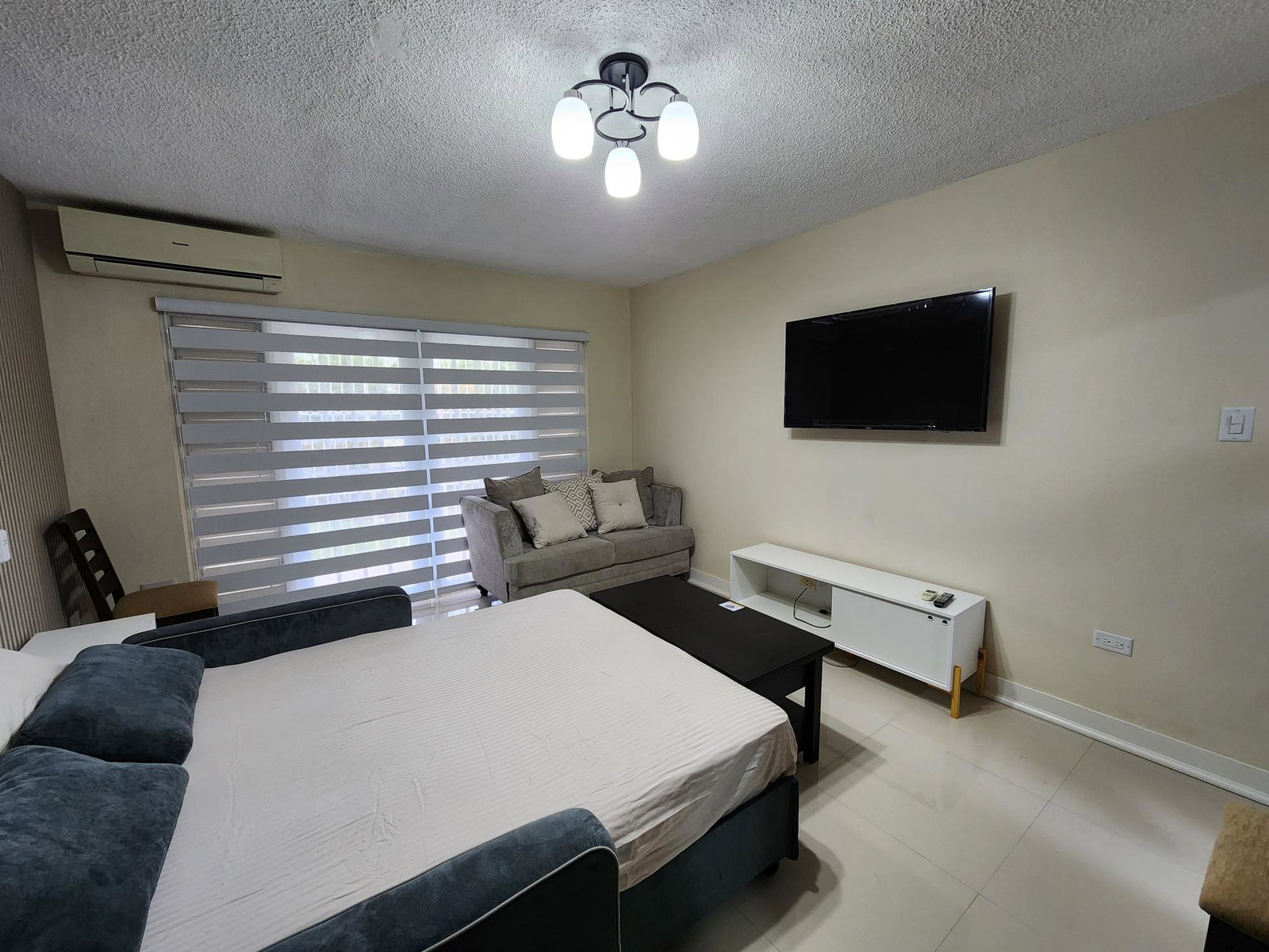 Twelfth image of 21a-14 Clieveden Avenue in Kingston 6, St. Andrew, Jamaica - property is For Rent